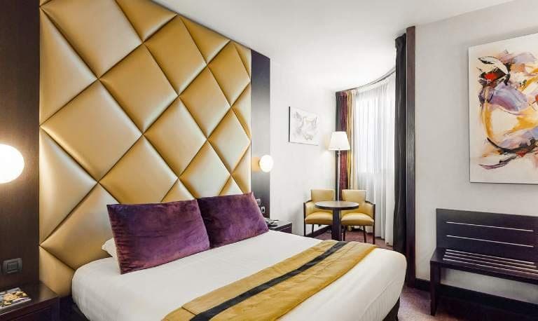Chambre Prestige, tête de lit matelassée